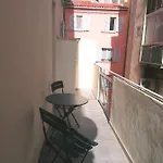 T2 Type New Yorkais * Ajaccio (Corsica)