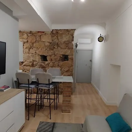 T2 Type New Yorkais * Ajaccio (Corsica)