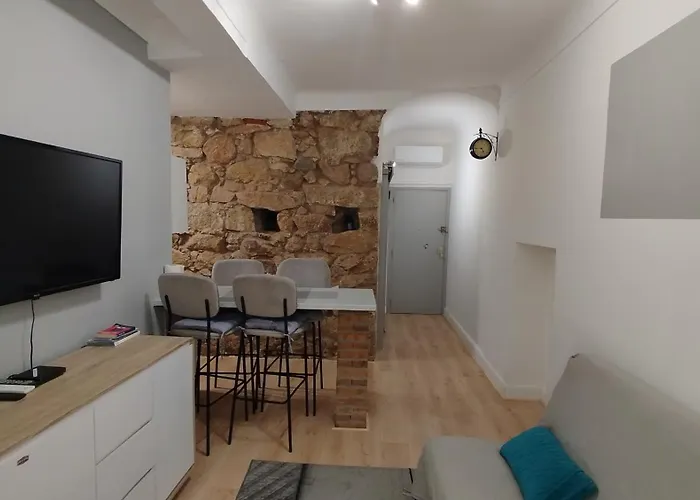 T2 Type New Yorkais * Ajaccio (Corsica)